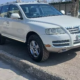 Volkswagen Touareg 2004
