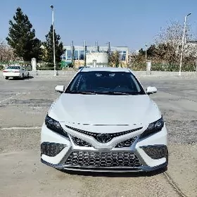 Toyota Camry 2023