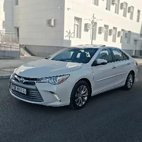 Toyota Camry 2016