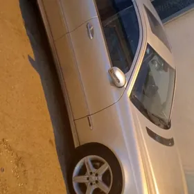 Mercedes-Benz C320 2003