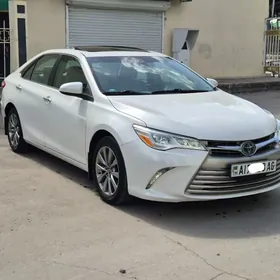 Toyota Camry 2017