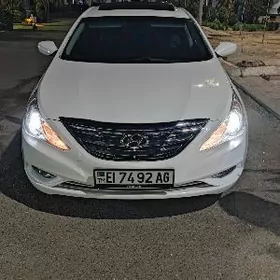 Hyundai Sonata 2012