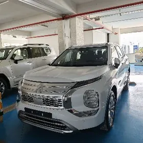 Mitsubishi Outlander 2025