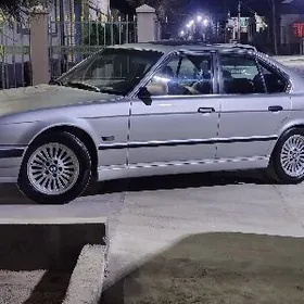 BMW 525 1990
