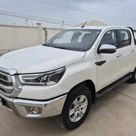 Toyota Hilux 2022