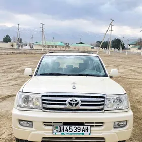 Toyota Land Cruiser 2000