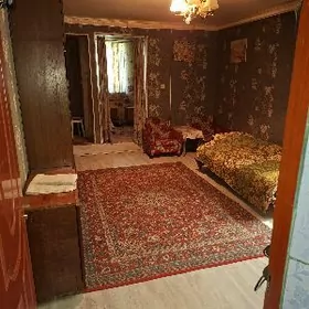 продам 1 комнатную 30 мкр