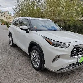 Toyota Highlander 2022