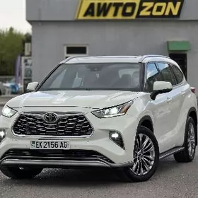 Toyota Highlander 2021