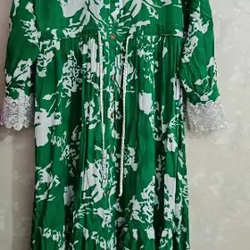 Платья почти новые