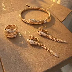 bvlgari kümüş  gyzyl cayylan