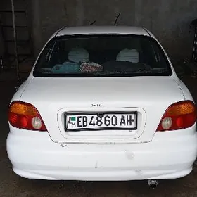 Kia Cerato 1998