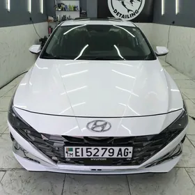 Hyundai Elantra 2022