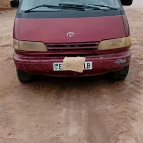 Toyota Previa 1990