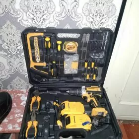 шуруповерт DEWEN