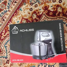 Миксер с чашкой новый