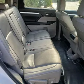 Toyota Highlander 2019