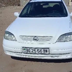 Opel Astra 2000