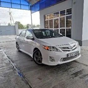 Toyota Corolla 2013