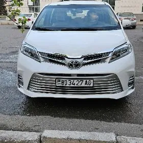 Toyota Sienna 2017