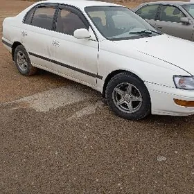Toyota Corona 1995