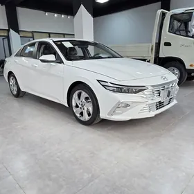 Hyundai Elantra 2025