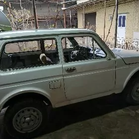 Lada VAZ-2111 1982