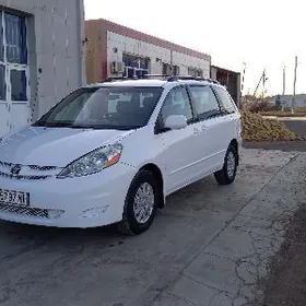 Toyota Sienna 2005
