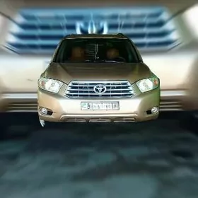 Toyota Highlander 2010