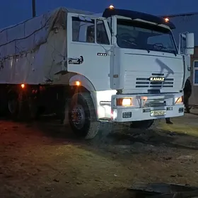 Kamaz 6520 2011