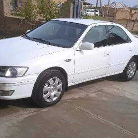 Toyota Camry 2000