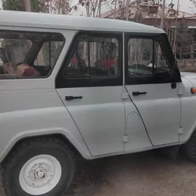 UAZ 469 1999