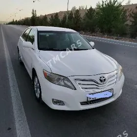 Toyota Camry 2011