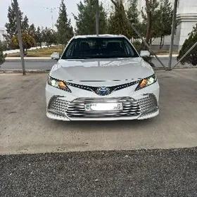 Toyota Camry 2022