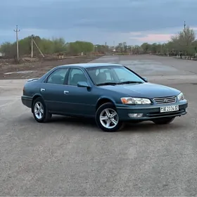 Toyota Camry 2001