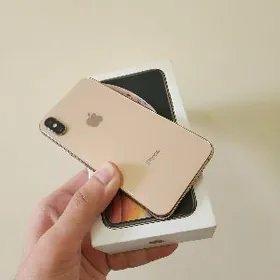 iPhone Xs Gold