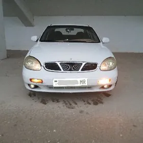 Daewoo Leganza 1998