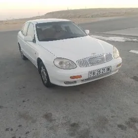 Daewoo Leganza 1998
