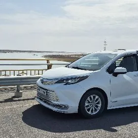 Toyota Sienna 2022