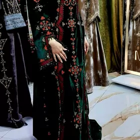 Köýnek Salona seretjek gyz