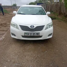 Toyota Camry 2010