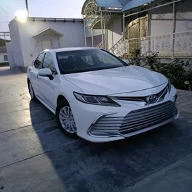Toyota Camry 2022