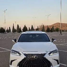 Lexus ES 350 2021