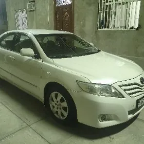 Toyota Camry 2011