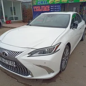 Lexus ES 250 2021