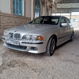 BMW E39 2000