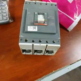 АВТОМАТ.АБВ.400АМПЕР.