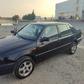 Volkswagen Vento 1993