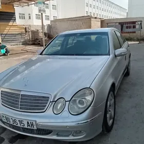 Mercedes-Benz E320 2002