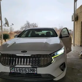 Kia Cadenza 2020